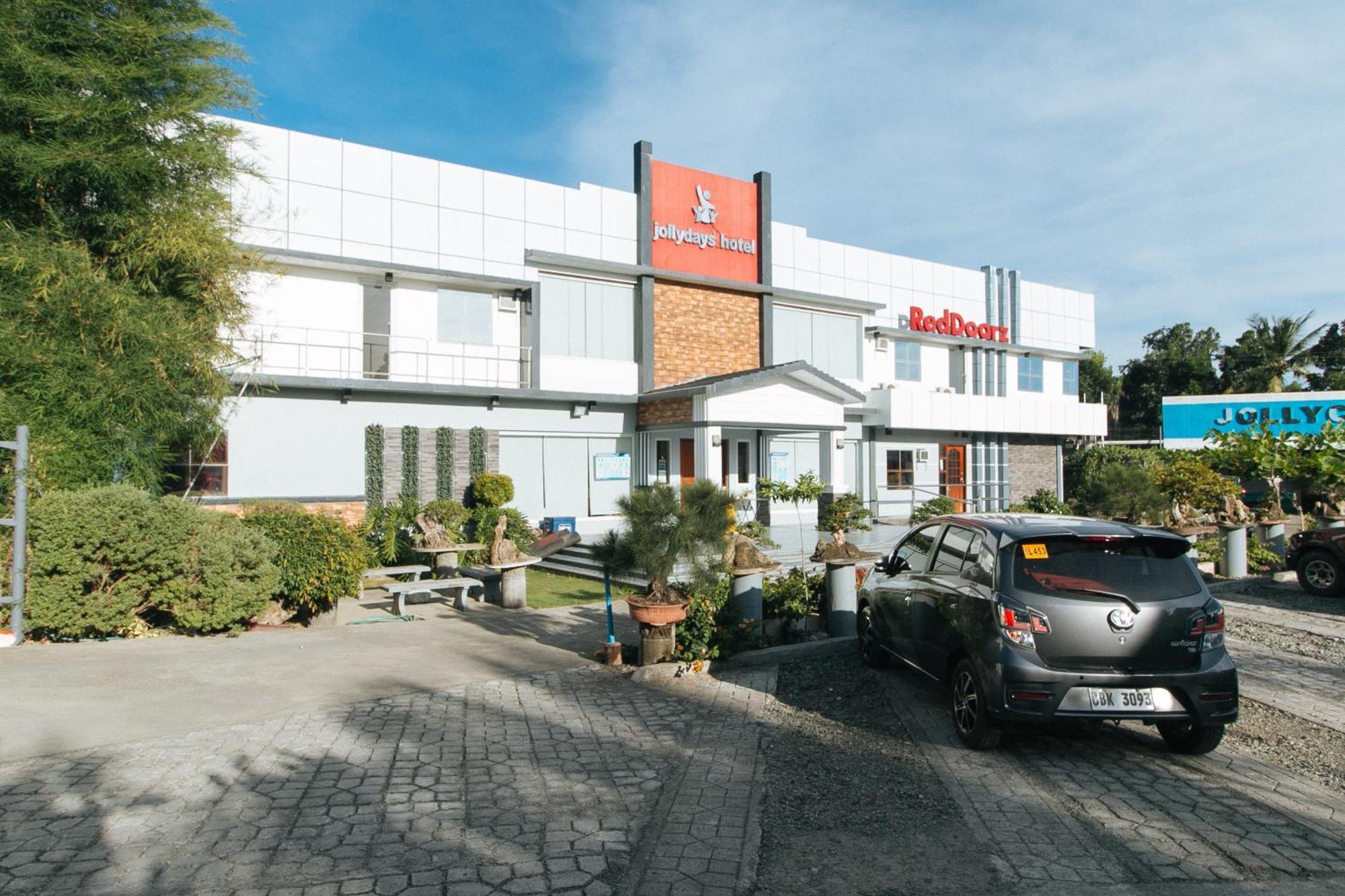 Reddoorz Plus @ Jollydays Hotel Nueva Ecija San Jose  Esterno foto