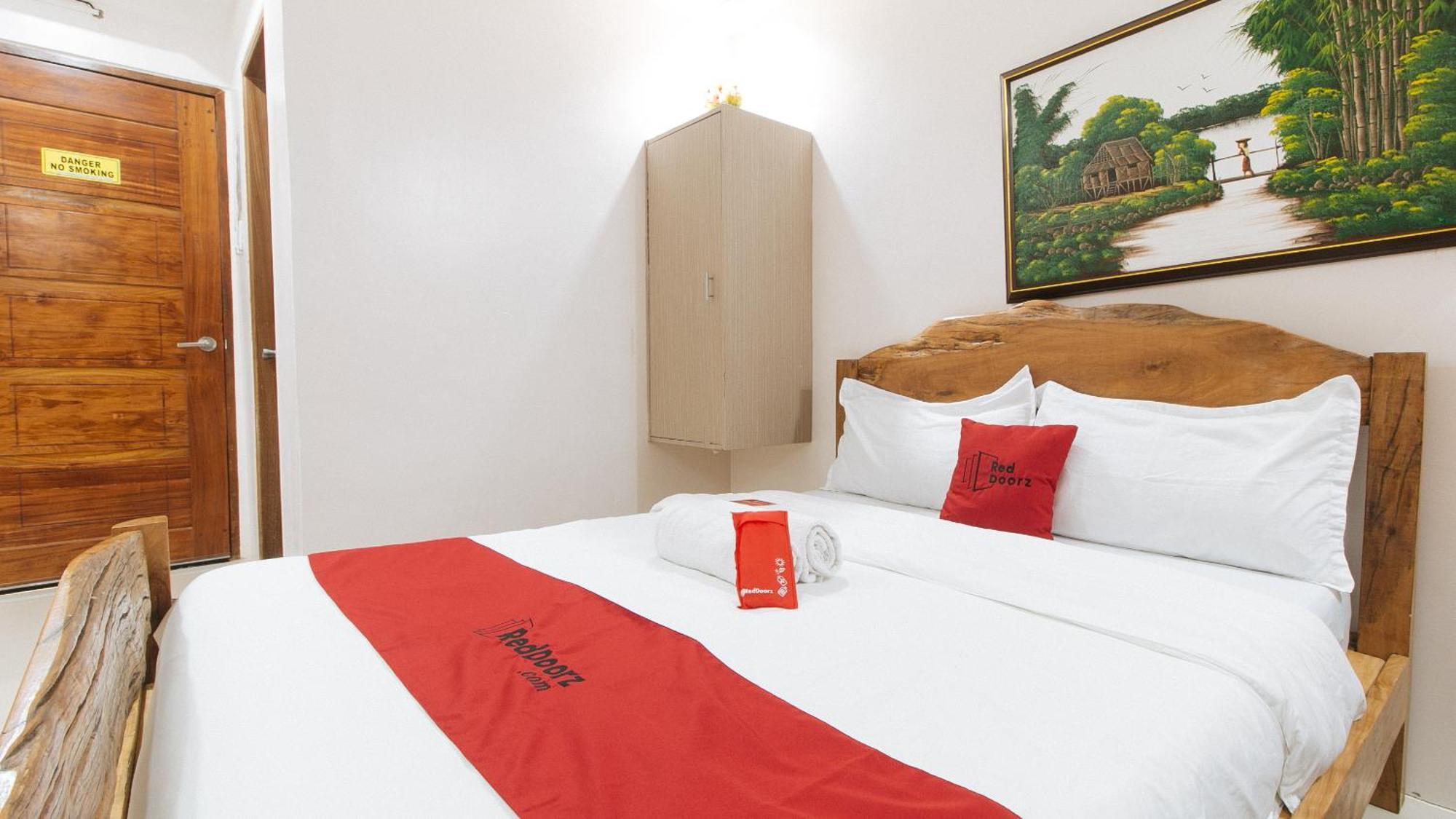 Reddoorz Plus @ Jollydays Hotel Nueva Ecija San Jose  Esterno foto