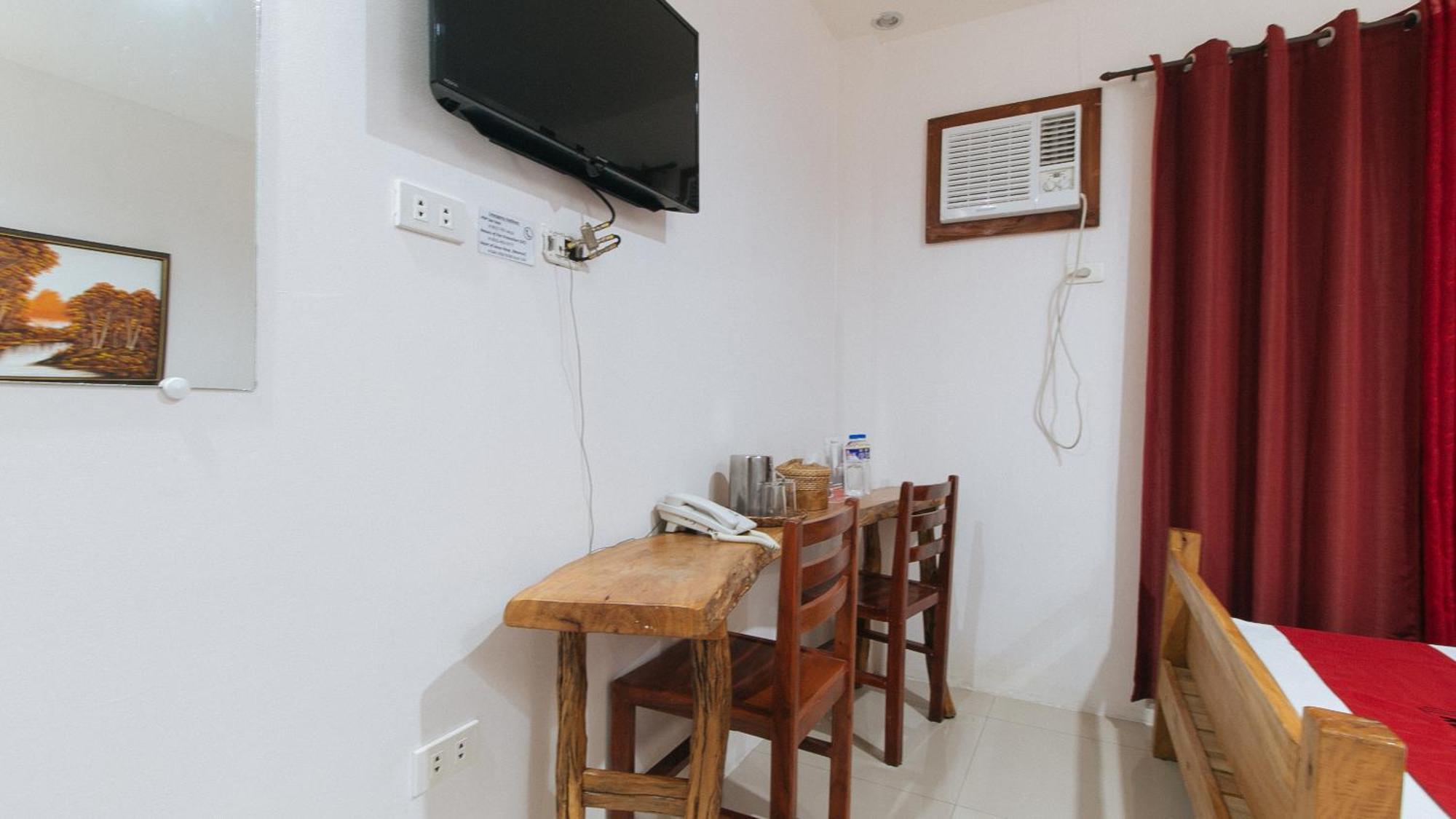 Reddoorz Plus @ Jollydays Hotel Nueva Ecija San Jose  Esterno foto