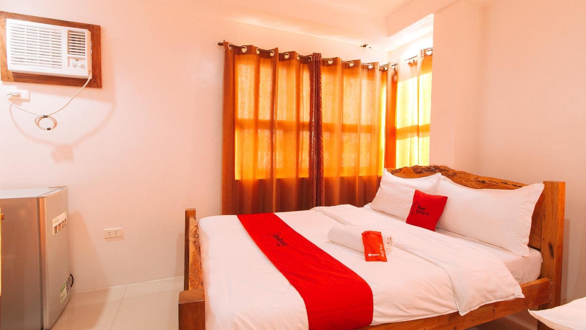 Reddoorz Plus @ Jollydays Hotel Nueva Ecija San Jose  Esterno foto