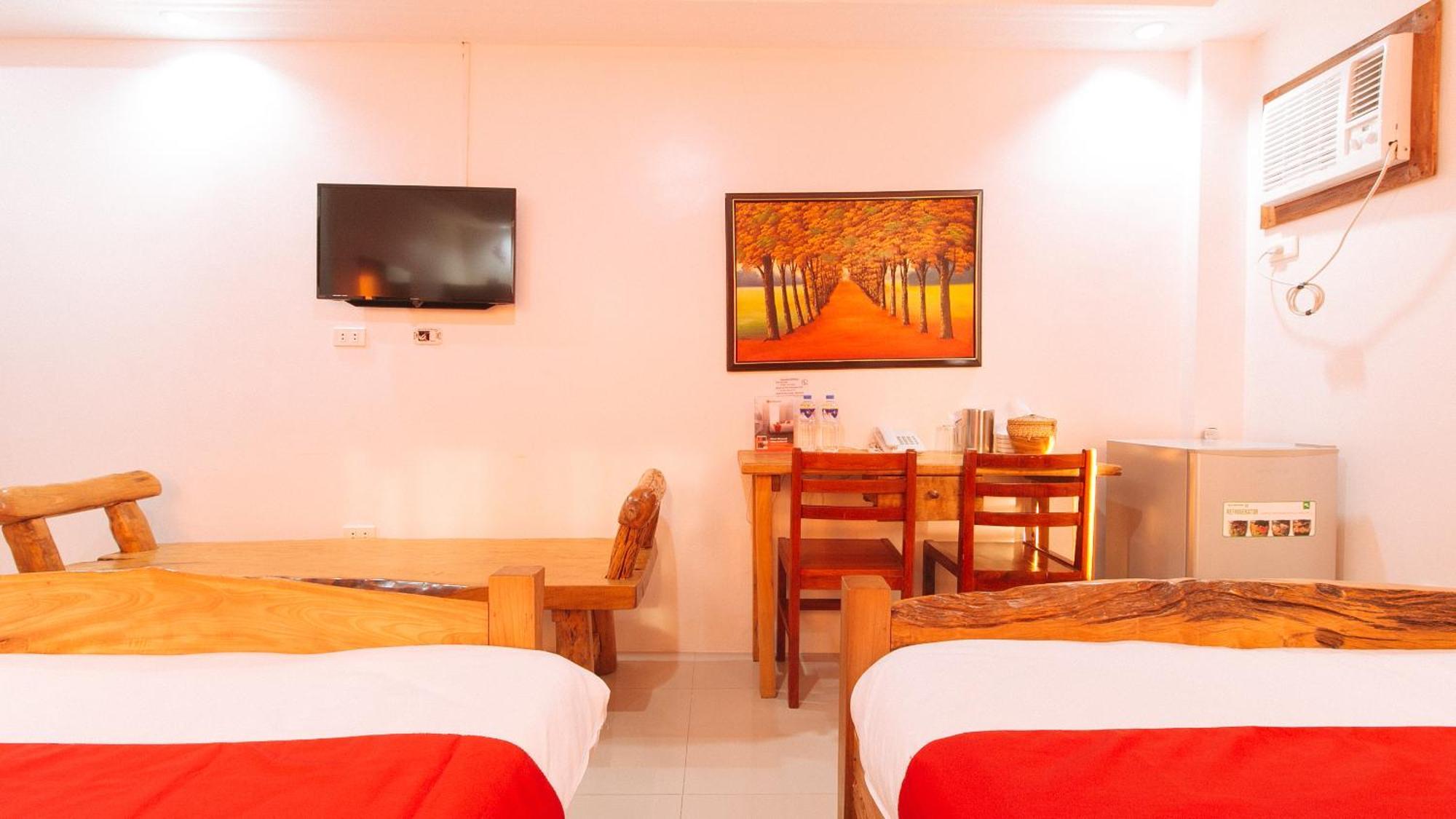 Reddoorz Plus @ Jollydays Hotel Nueva Ecija San Jose  Esterno foto